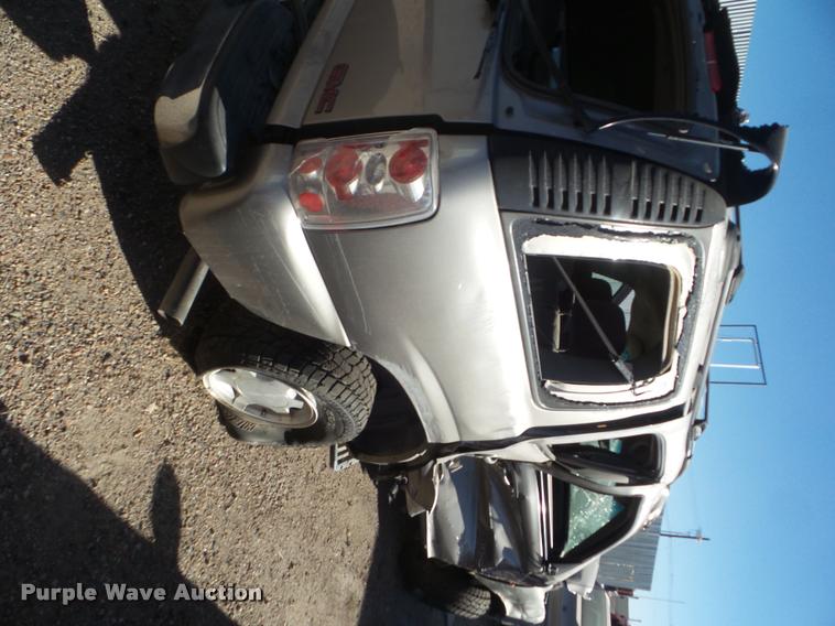image for item DB3583 2003 GMC Yukon SUV