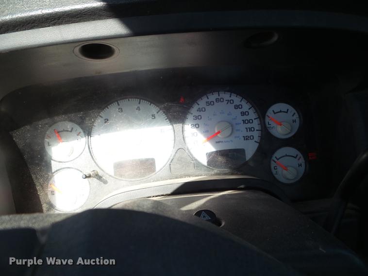 image for item DB3587 2004 Dodge Ram 1500 pickup truck