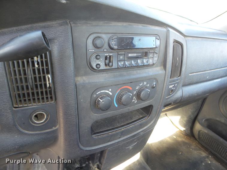 image for item DB3587 2004 Dodge Ram 1500 pickup truck