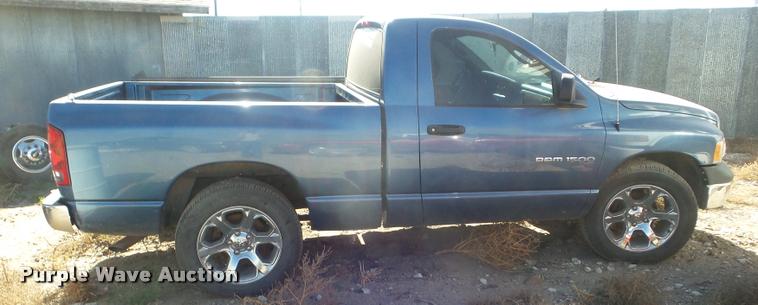 image for item DB3588 2003 Dodge Ram 1500 pickup truck