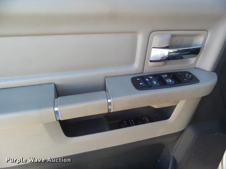 image for item DB3637 2011 Dodge Ram 2500 Crew Cab pickup truck