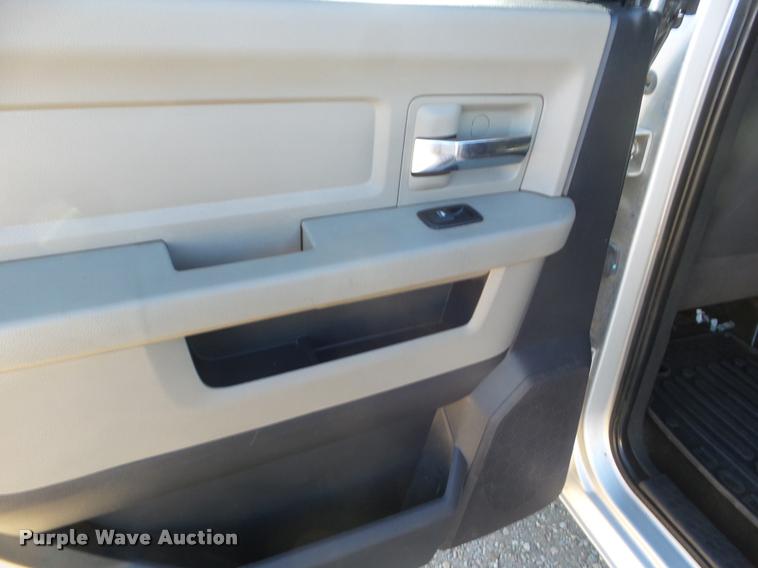 image for item DB3637 2011 Dodge Ram 2500 Crew Cab pickup truck