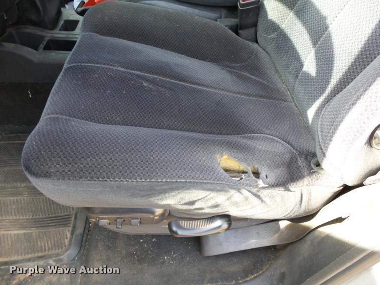 image for item DB4581 2005 Dodge Ram 3500 Quad Cab pickup truck