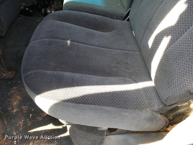 image for item DB4581 2005 Dodge Ram 3500 Quad Cab pickup truck