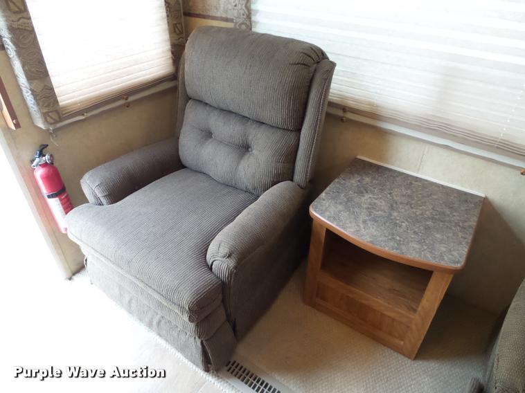 image for item DB4584 2007 Aspen F2900S camper