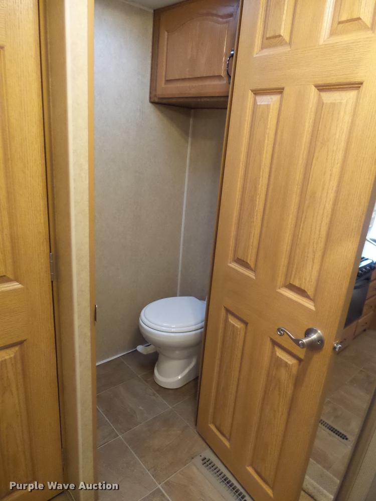 image for item DB4584 2007 Aspen F2900S camper