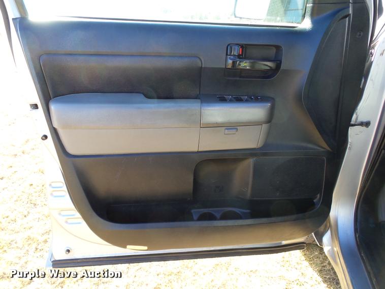 image for item DB4586 2010 Toyota Tundra SR5 CrewMax pickup truck