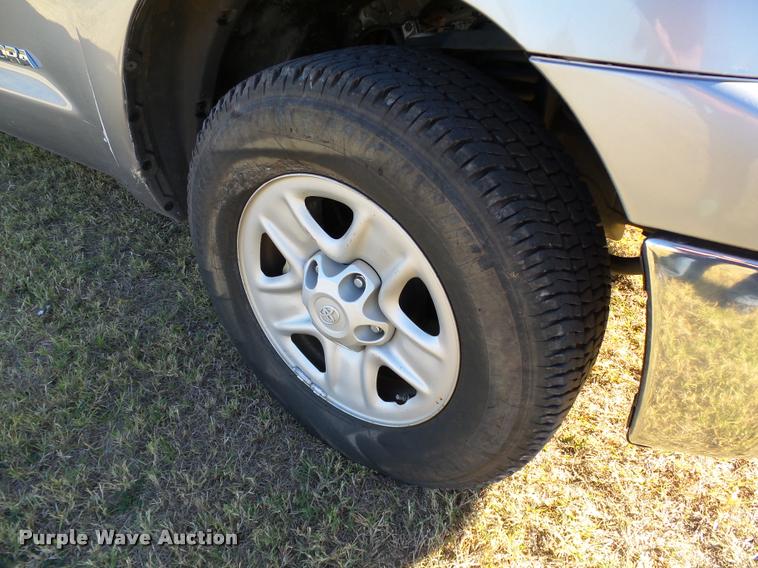 image for item DB4586 2010 Toyota Tundra SR5 CrewMax pickup truck