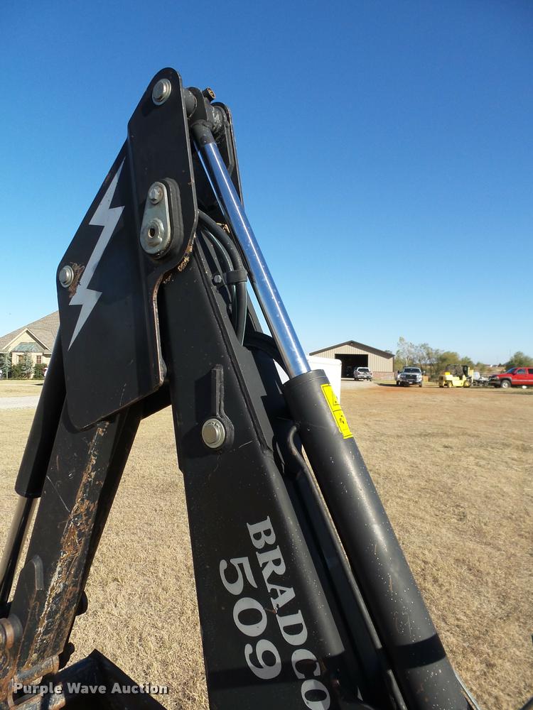 image for item DB4587 Bradco 509 backhoe attachment