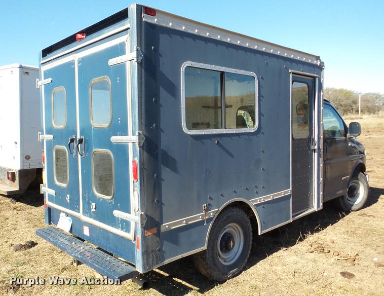 image for item DB5255 2001 Chevrolet Express 3500 delivery van