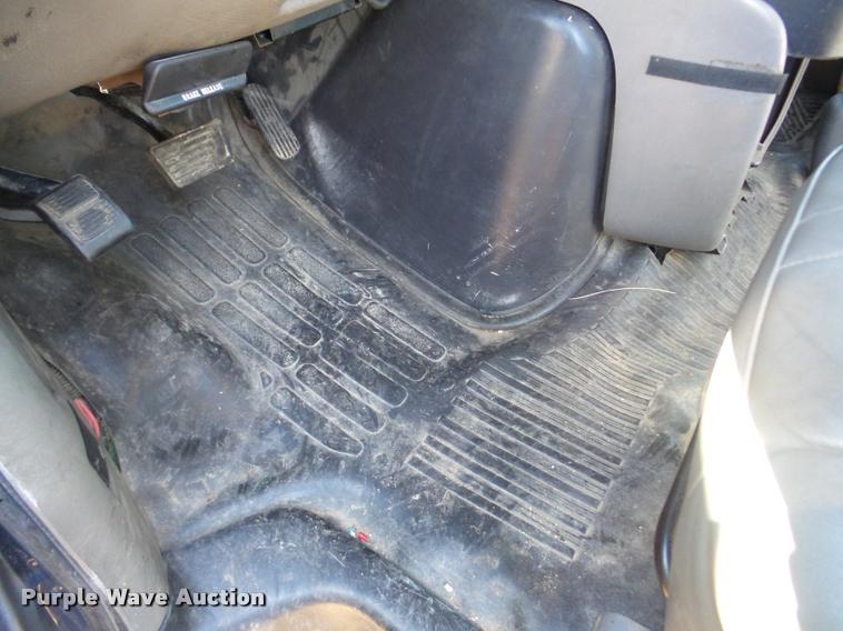 image for item DB5255 2001 Chevrolet Express 3500 delivery van