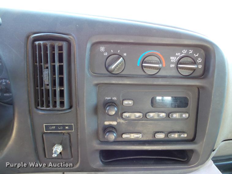 image for item DB5255 2001 Chevrolet Express 3500 delivery van