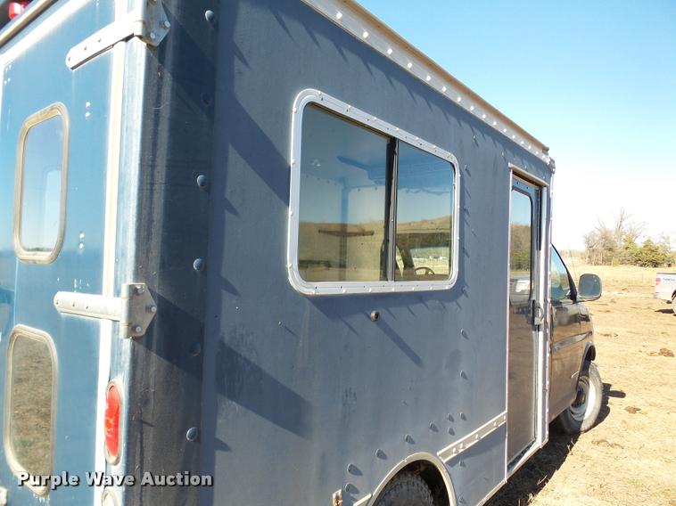 image for item DB5255 2001 Chevrolet Express 3500 delivery van