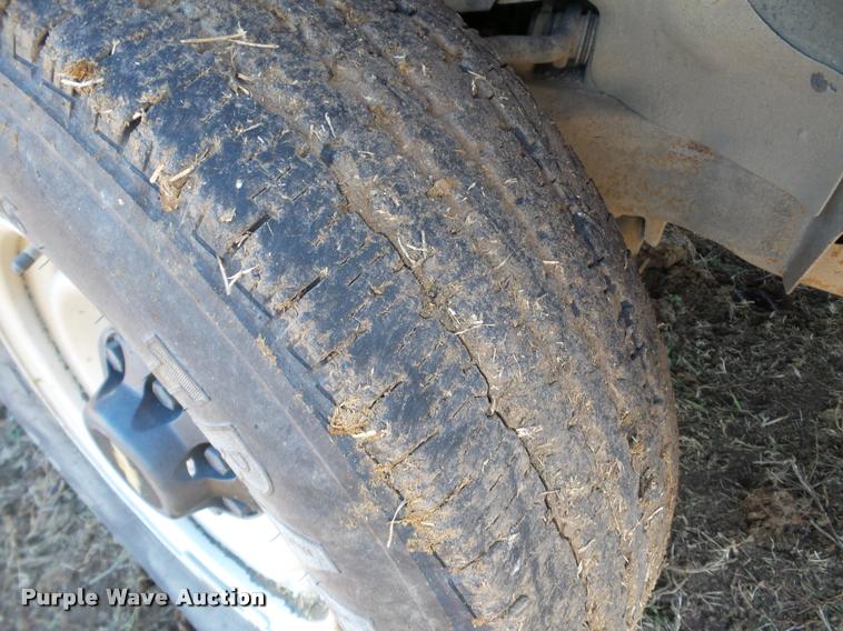 image for item DB5255 2001 Chevrolet Express 3500 delivery van