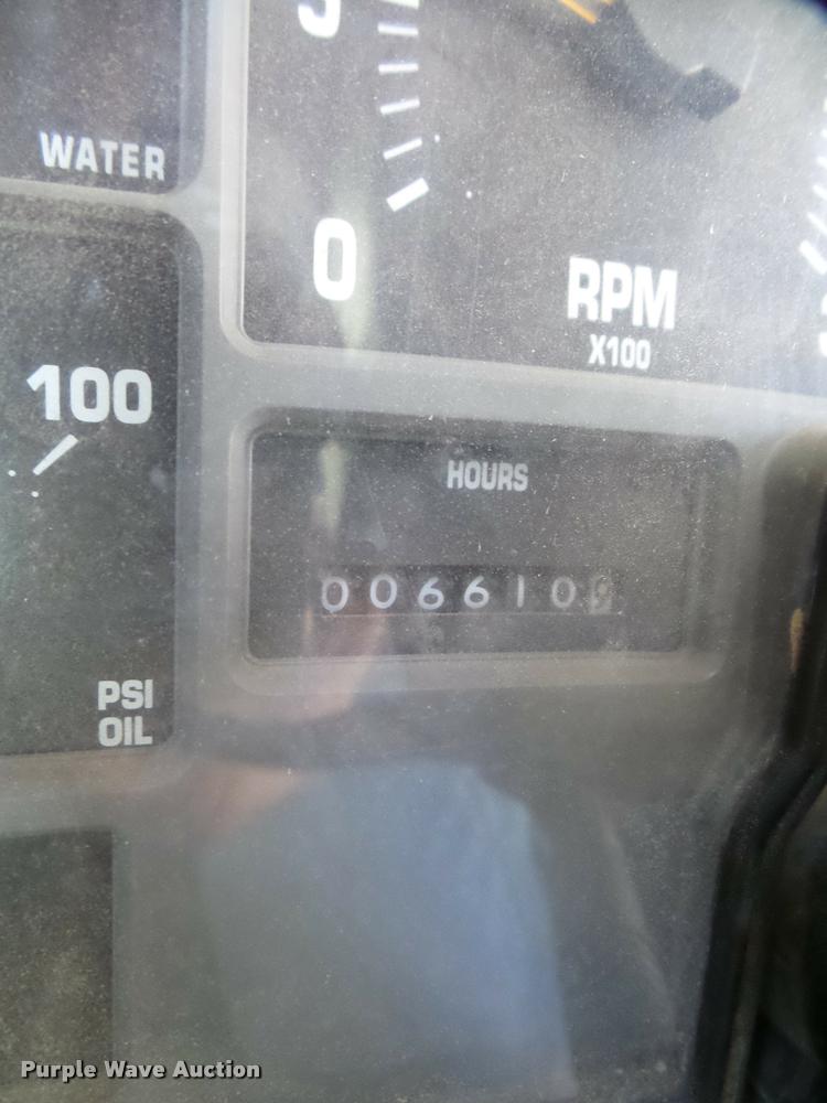 image for item DB5266 1999 International 3800 Thomas school bus