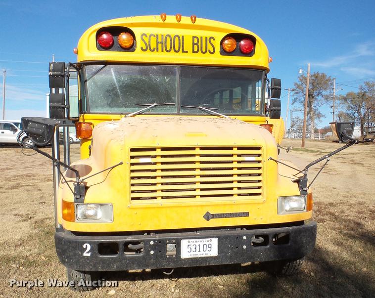 image for item DB5267 2001 International 3800 Blue Bird school bus