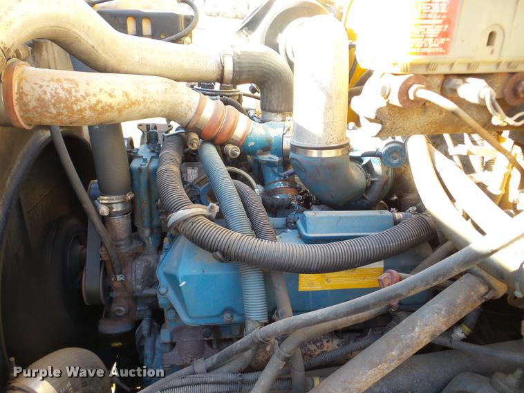 image for item DB5267 2001 International 3800 Blue Bird school bus