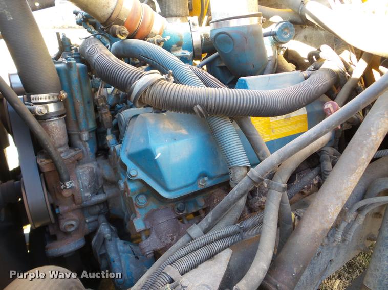 image for item DB5267 2001 International 3800 Blue Bird school bus