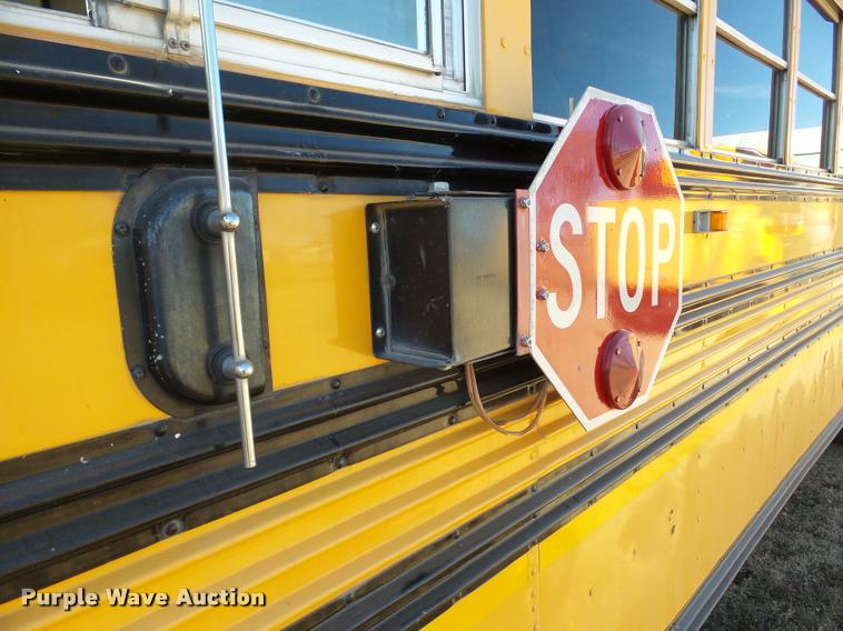 image for item DB5267 2001 International 3800 Blue Bird school bus