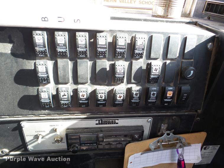 image for item DB5268 1999 International 3800 Thomas school bus