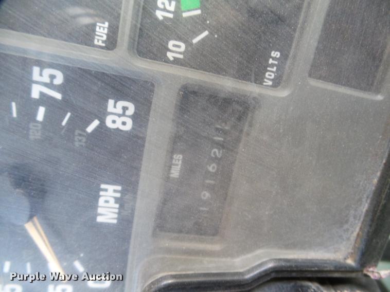 image for item DB5268 1999 International 3800 Thomas school bus