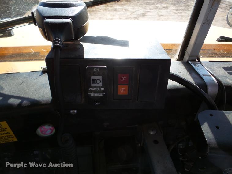 image for item DB5268 1999 International 3800 Thomas school bus