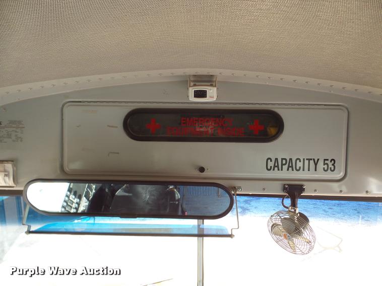 image for item DB5268 1999 International 3800 Thomas school bus