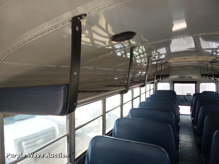image for item DB5268 1999 International 3800 Thomas school bus