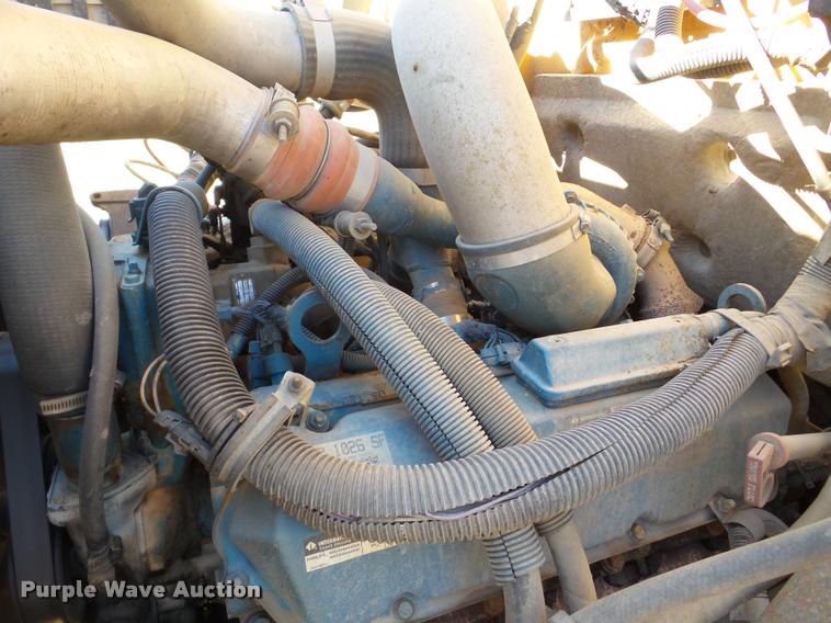 image for item DB5268 1999 International 3800 Thomas school bus