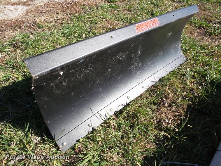 image for item DB5281 Swisher 2645R blade