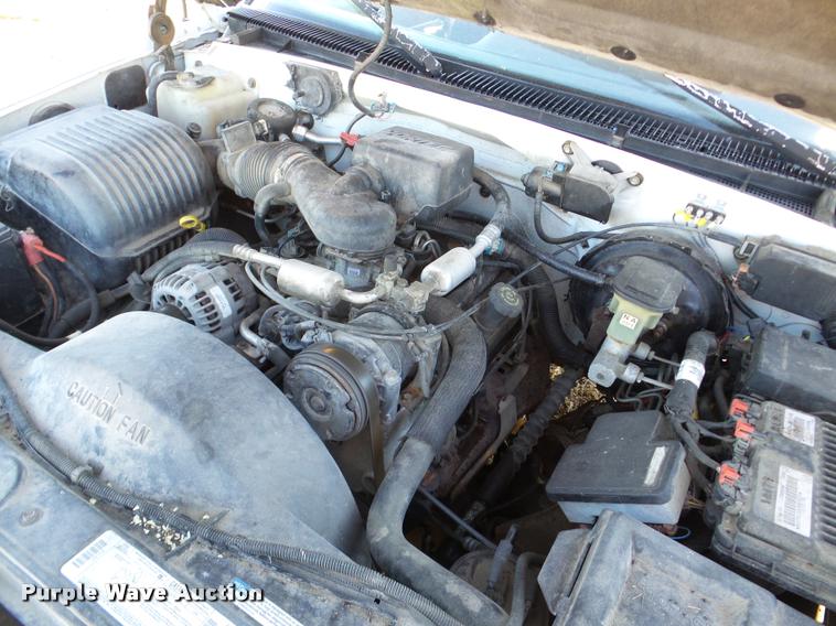 image for item DB5282 1996 Chevrolet 1500 Ext. Cab pickup truck