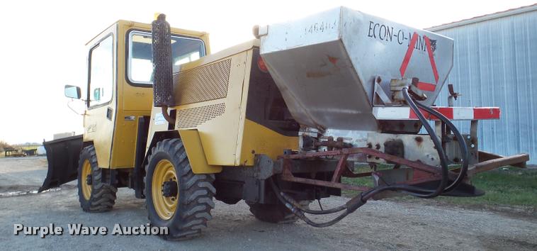 image for item DB5292 Trackless MT municipal tractor