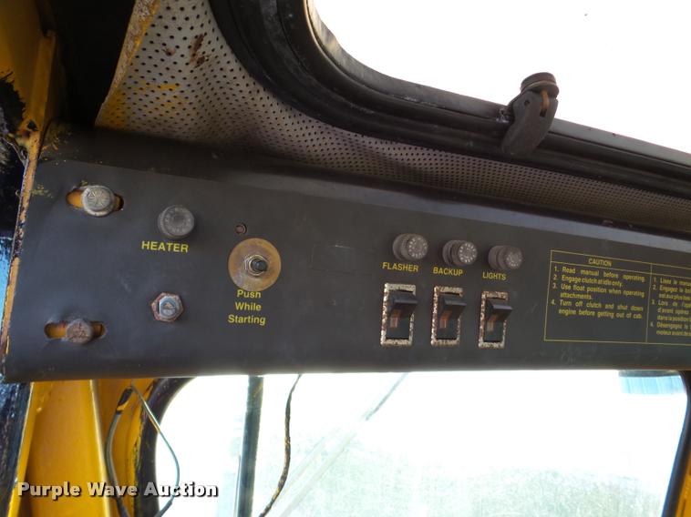 image for item DB5292 Trackless MT municipal tractor