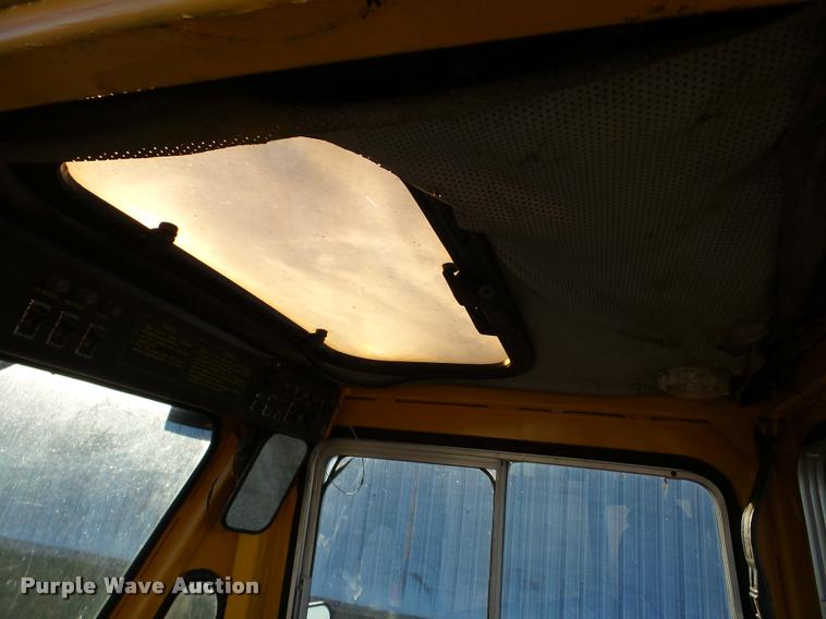 image for item DB5292 Trackless MT municipal tractor