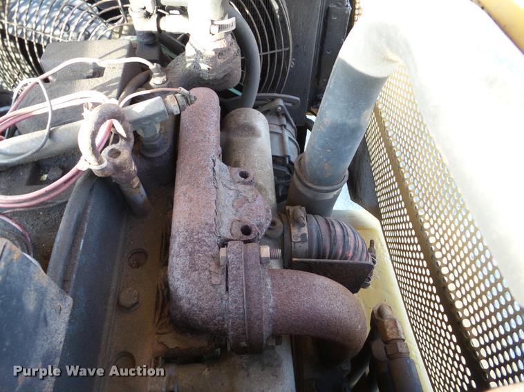 image for item DB5292 Trackless MT municipal tractor