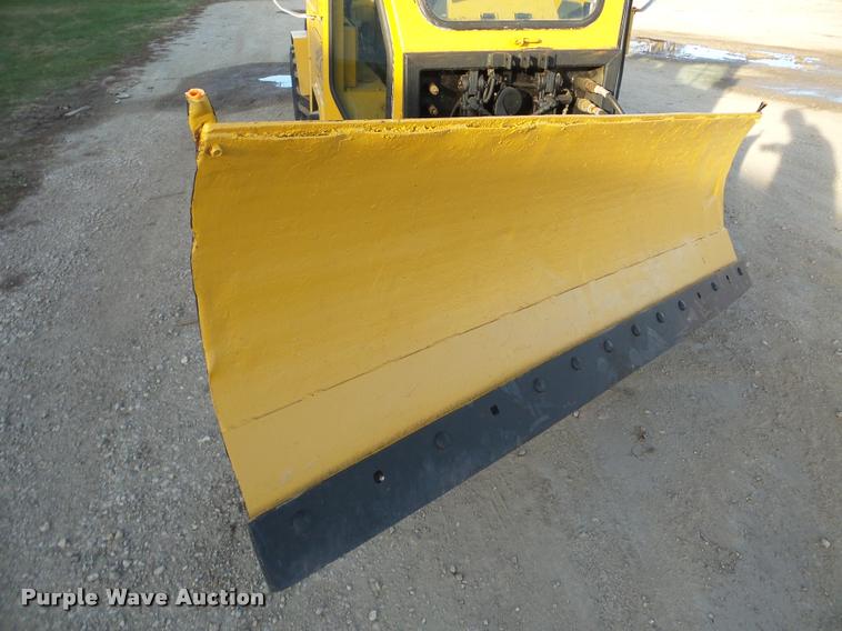 image for item DB5292 Trackless MT municipal tractor