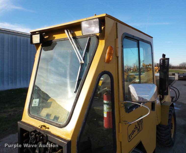 image for item DB5292 Trackless MT municipal tractor