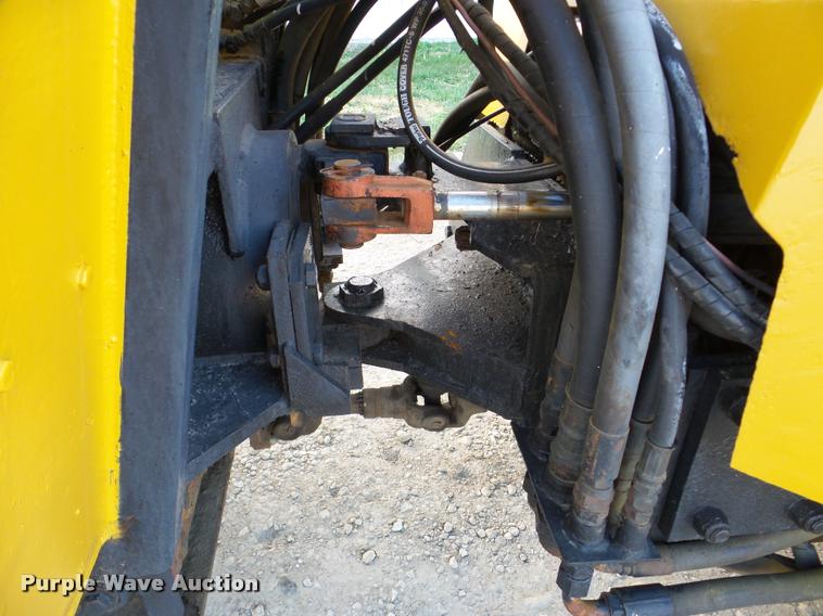 image for item DB5292 Trackless MT municipal tractor