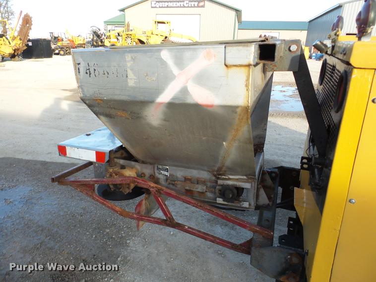 image for item DB5292 Trackless MT municipal tractor