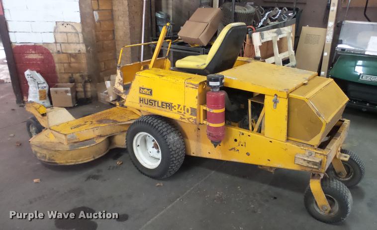 image for item DF9063 Hustler 340 ZTR lawn mower