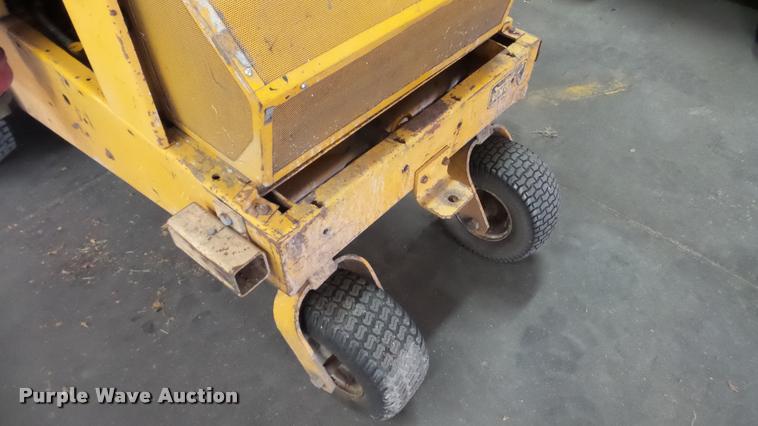 image for item DF9063 Hustler 340 ZTR lawn mower