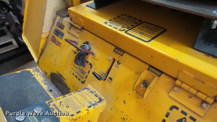 image for item DF9063 Hustler 340 ZTR lawn mower