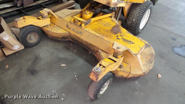 image for item DF9063 Hustler 340 ZTR lawn mower