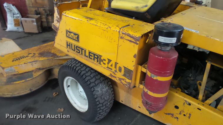 image for item DF9063 Hustler 340 ZTR lawn mower