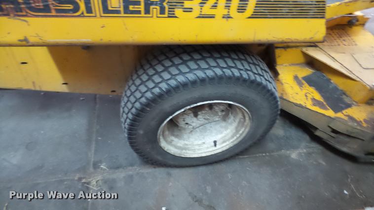 image for item DF9063 Hustler 340 ZTR lawn mower