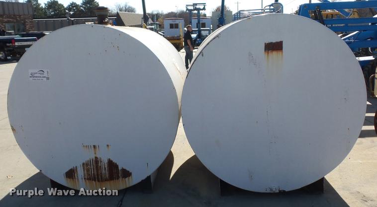 image for item J1597 (2) bulk oil tanks