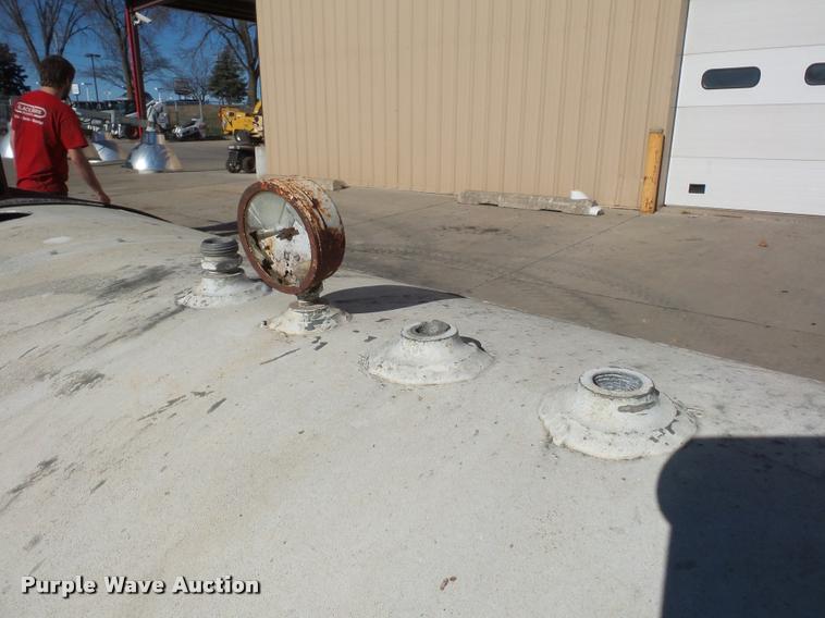 image for item J1598 Aluminum water tank