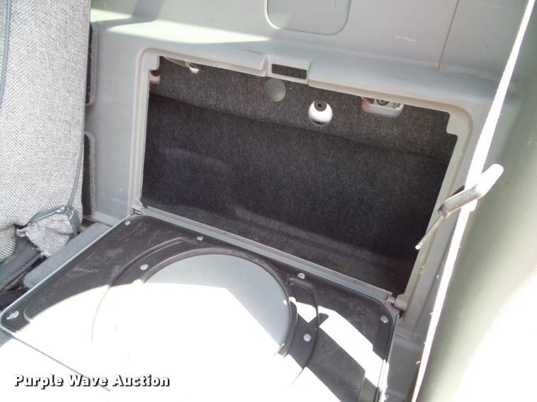 image for item J4825 2003 Ford Explorer Sport Trac XLT SUV