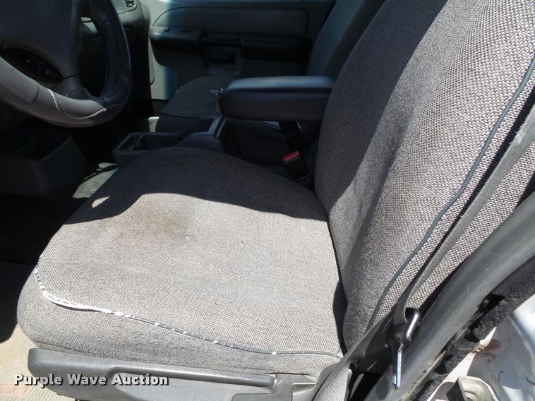 image for item J4825 2003 Ford Explorer Sport Trac XLT SUV