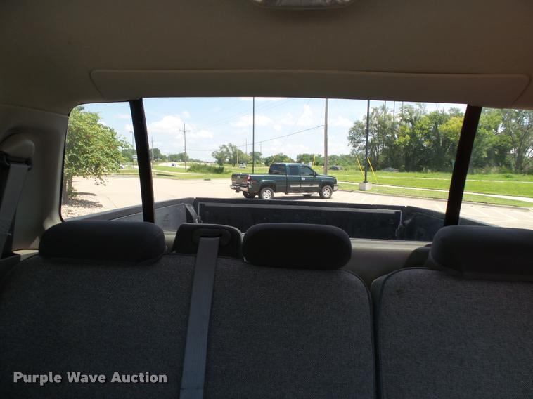 image for item J4825 2003 Ford Explorer Sport Trac XLT SUV